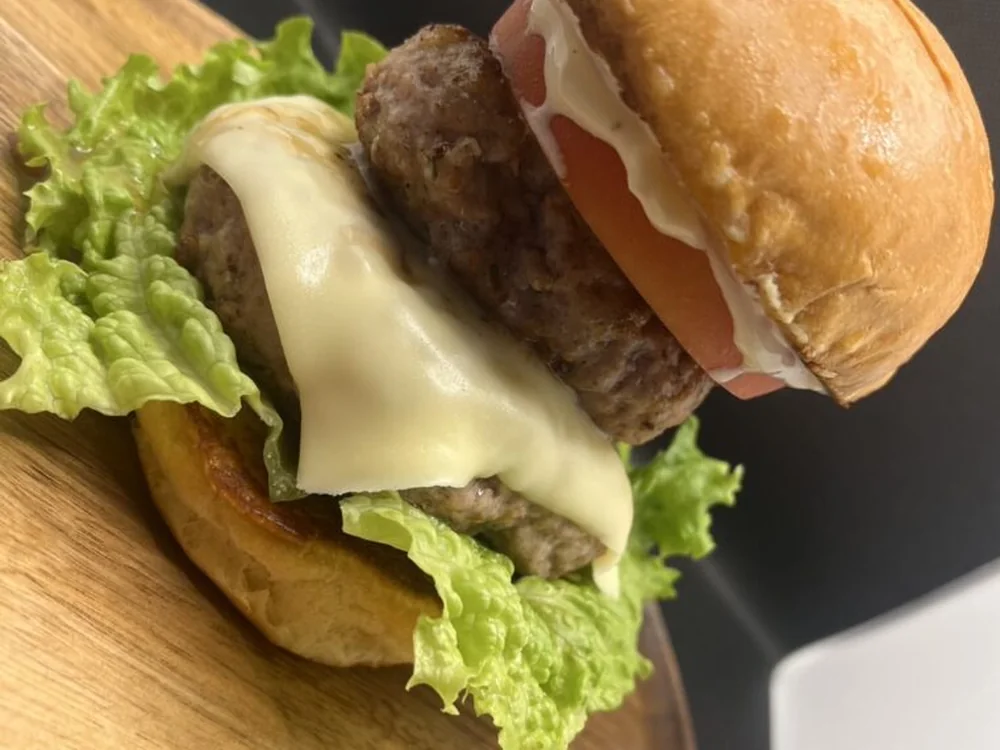 NISEKO HIRAFU HAMBURGER のハンバーガー